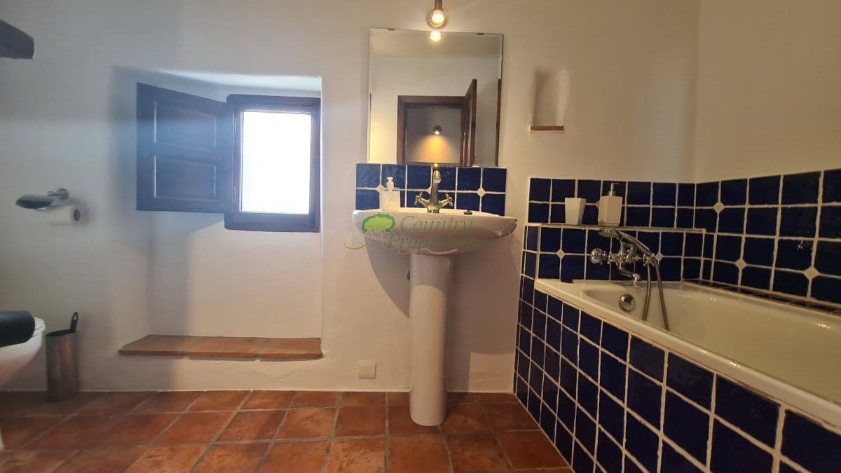 2 soveværelse Byhus til salg i Canillas de Albaida - € 152.000 (Ref: 8654604)