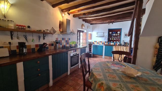 2 soveværelse Byhus til salg i Canillas de Albaida - € 152.000 (Ref: 8654604)