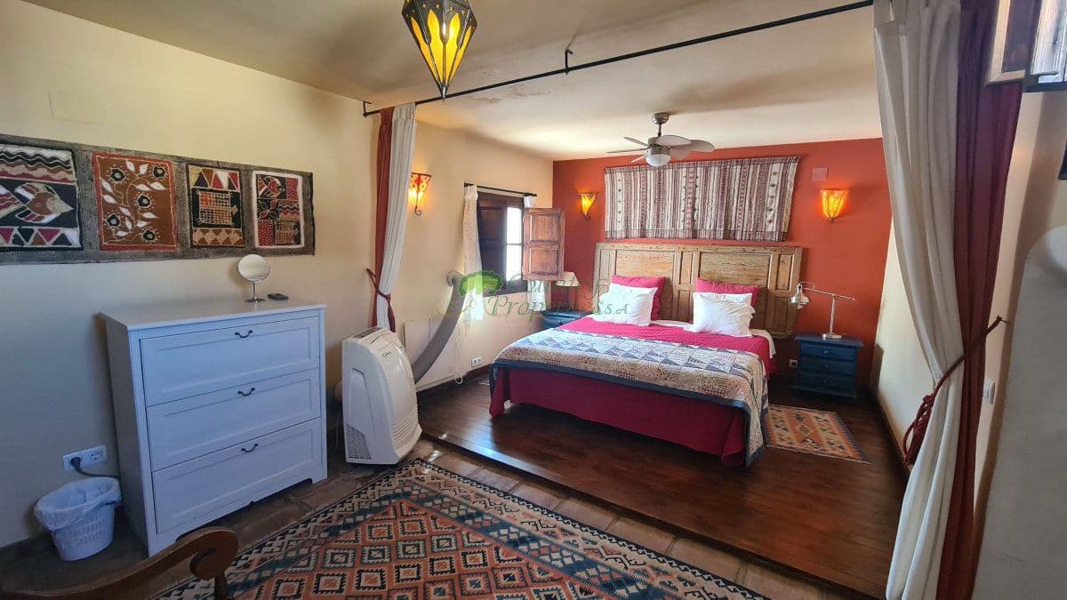 2 soveværelse Byhus til salg i Canillas de Albaida - € 152.000 (Ref: 8654604)