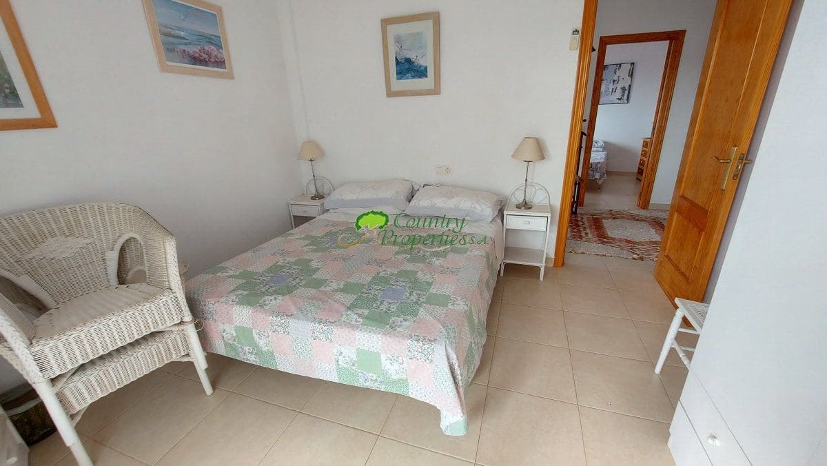 3 slaapkamer Villa te koop in Torrox met garage - € 425.000 (Ref: 8658245)