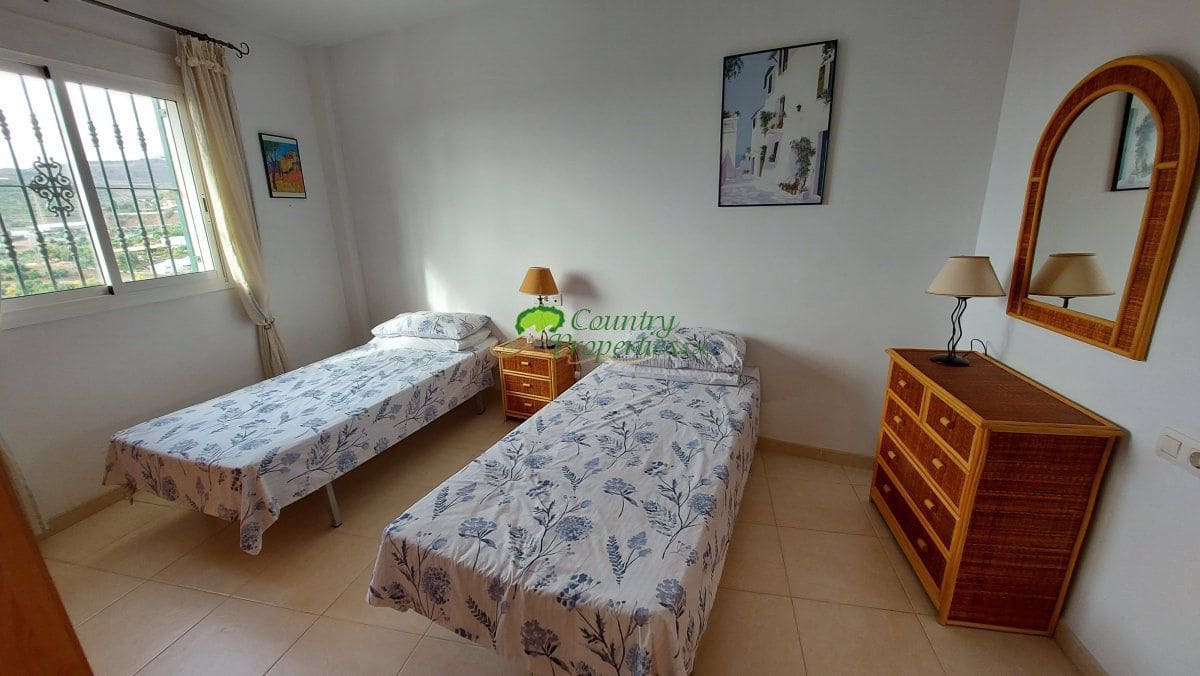 3 slaapkamer Villa te koop in Torrox met garage - € 425.000 (Ref: 8658245)