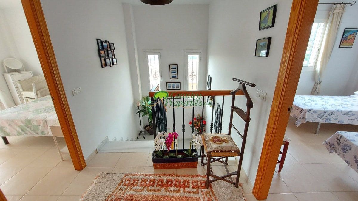 3 slaapkamer Villa te koop in Torrox met garage - € 425.000 (Ref: 8658245)