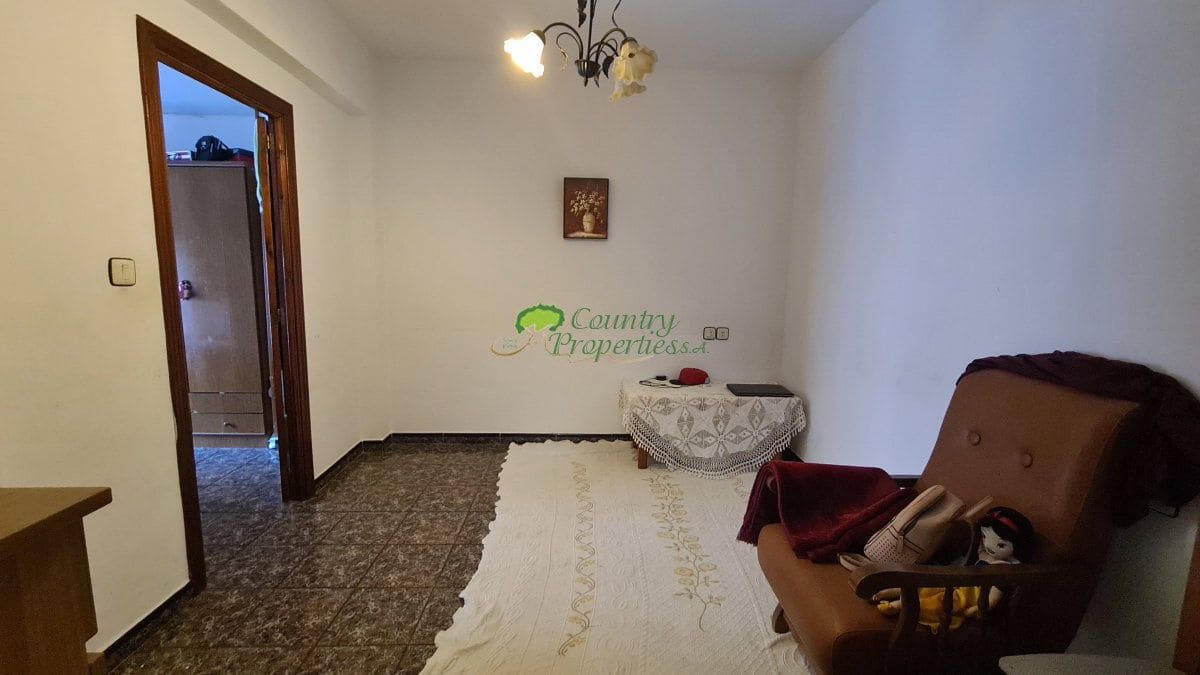 3 slaapkamer Huis te koop in Sayalonga - € 129.000 (Ref: 8697822)