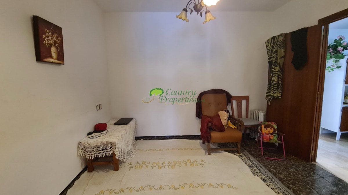 3 slaapkamer Huis te koop in Sayalonga - € 129.000 (Ref: 8697822)