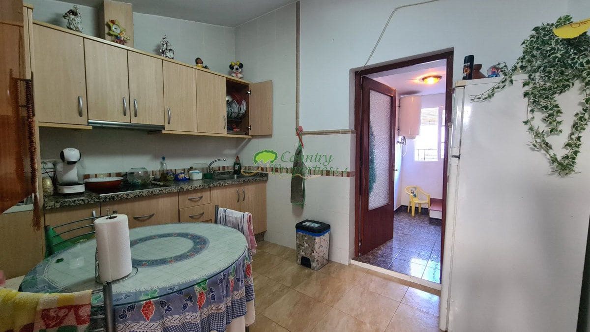 3 slaapkamer Huis te koop in Sayalonga - € 129.000 (Ref: 8697822)
