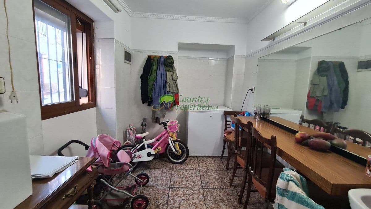 3 slaapkamer Huis te koop in Sayalonga - € 129.000 (Ref: 8697822)