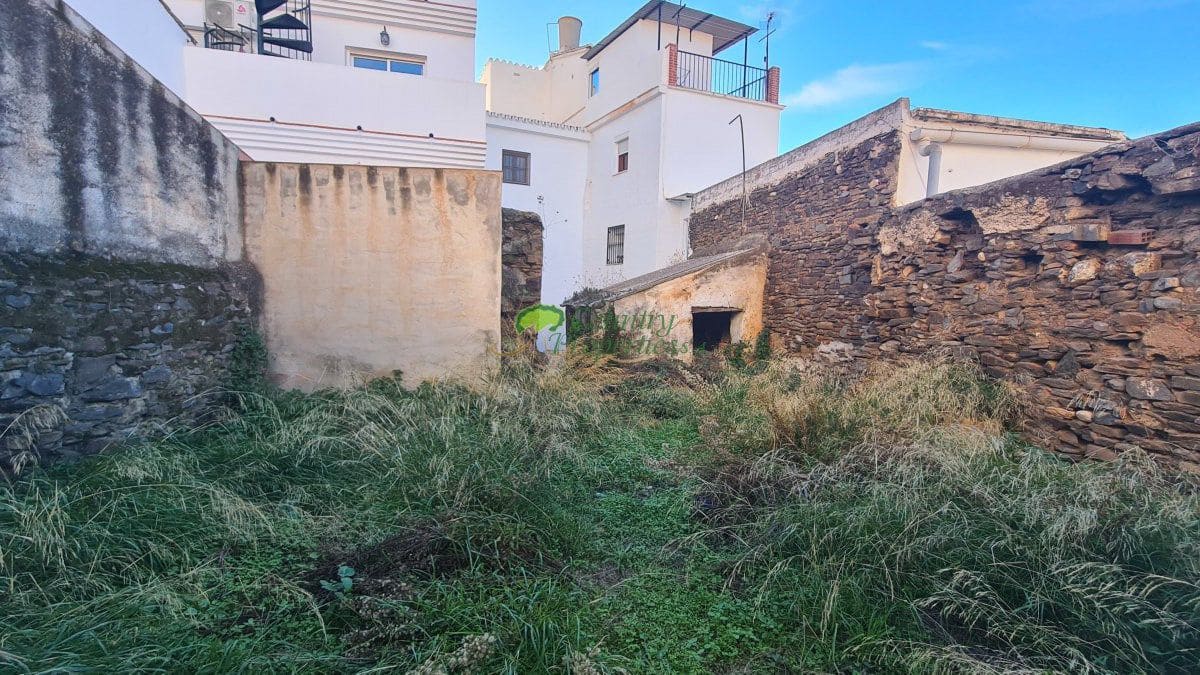 3 slaapkamer Huis te koop in Sayalonga - € 129.000 (Ref: 8697822)