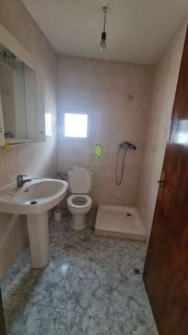 3 makuuhuone Omakotitalo myytävänä paikassa Benamargosa - 85 000 € (Ref: 8781124)