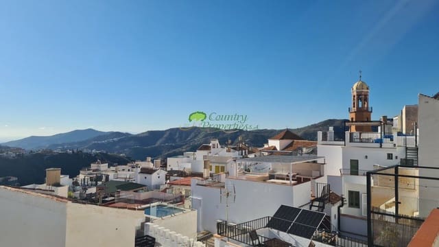 4 bedroom Townhouse for sale in Cómpeta - € 169,000 (Ref: 8801359)