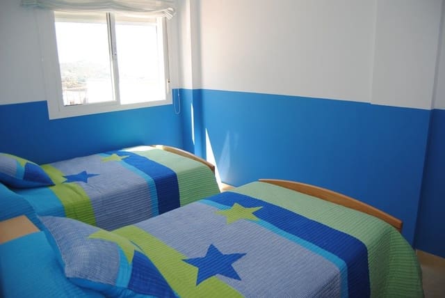 3 soveværelse Lejlighed til salg i Cómpeta - € 190.000 (Ref: 8836445)