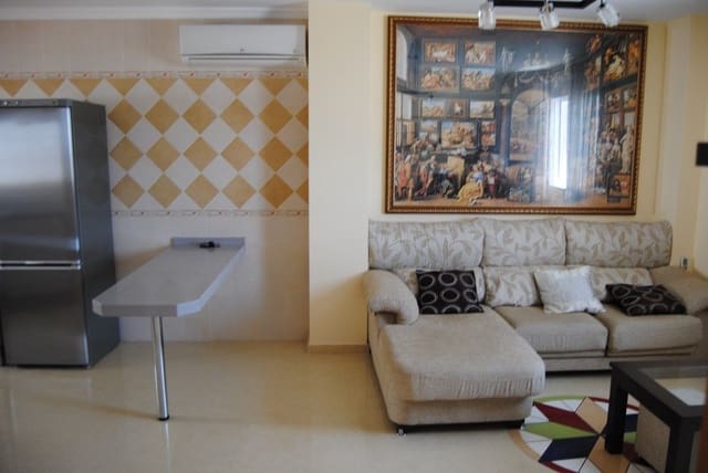 3 soveværelse Lejlighed til salg i Cómpeta - € 190.000 (Ref: 8836445)