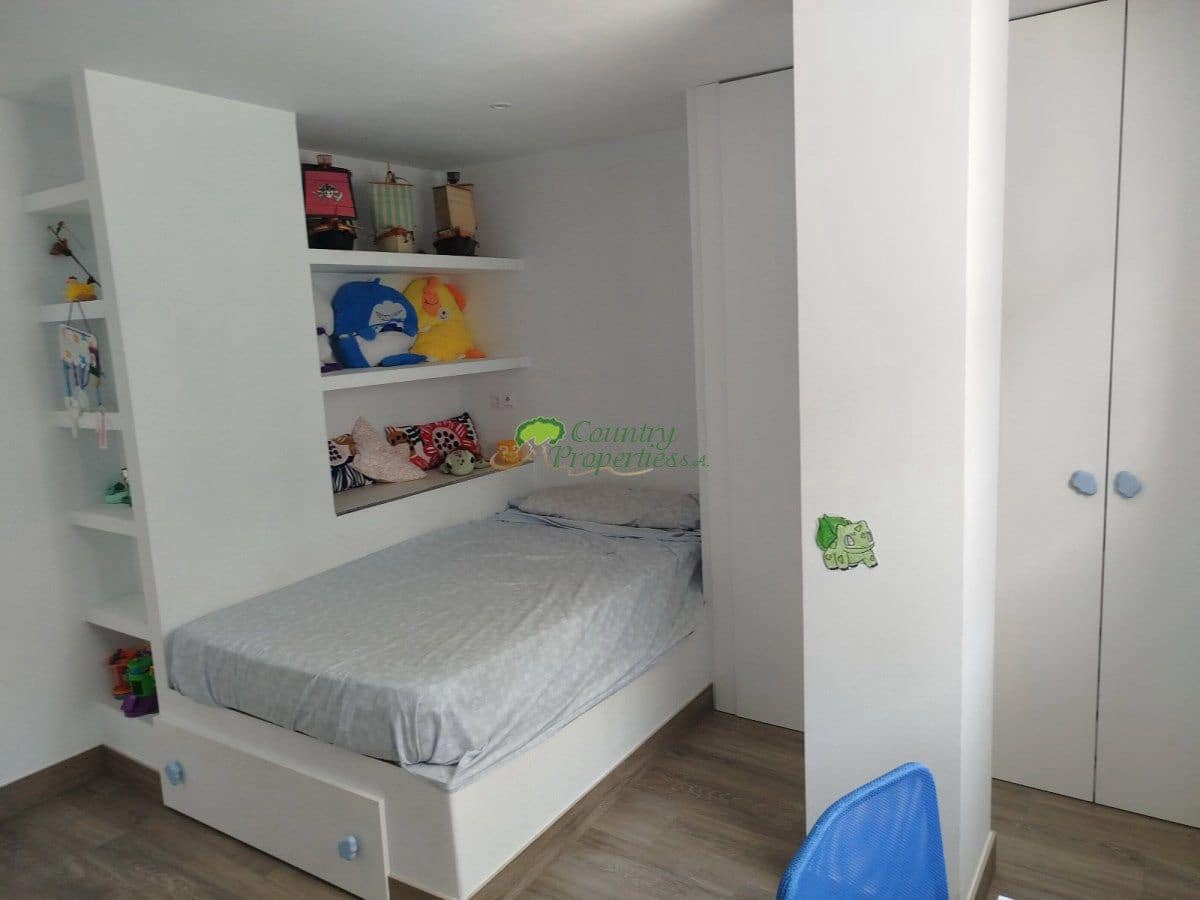 4 soveværelse Byhus til salg i Competa - € 445.000 (Ref: 8854573)