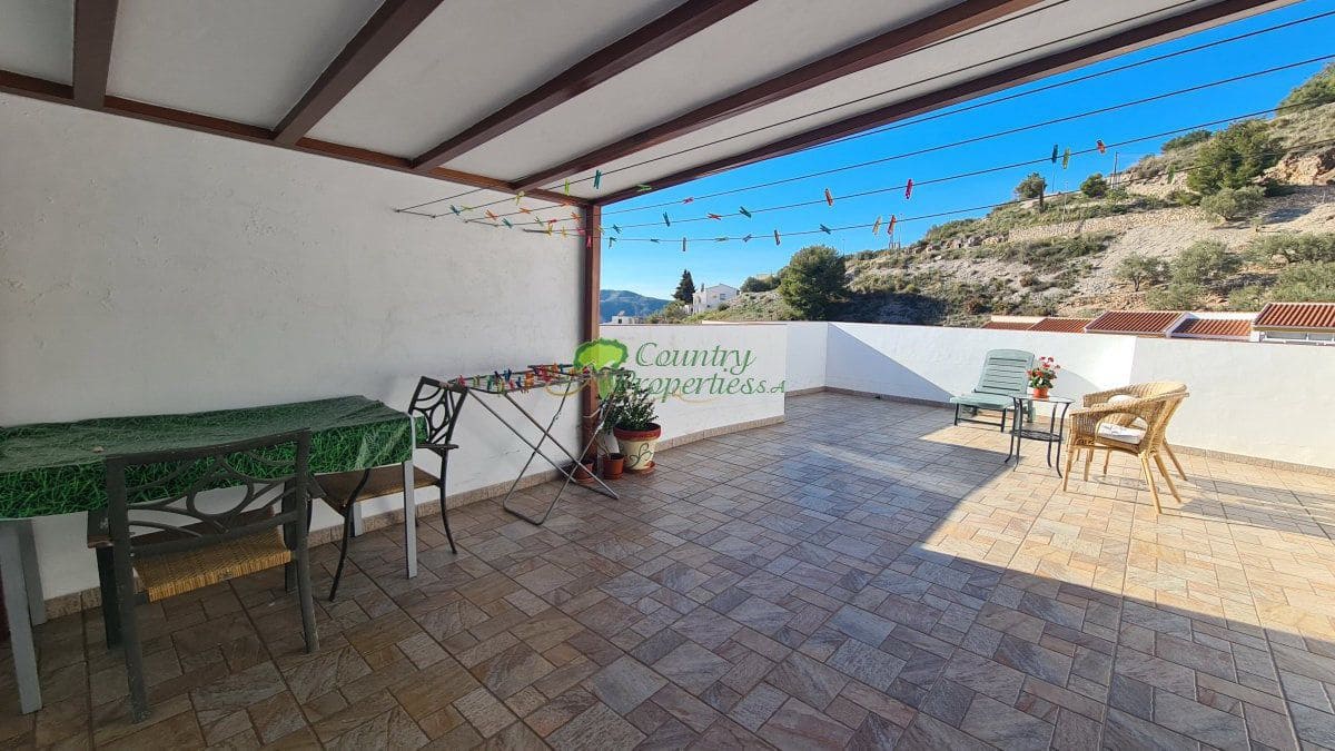 4 soveværelse Byhus til salg i Competa - € 445.000 (Ref: 8854573)