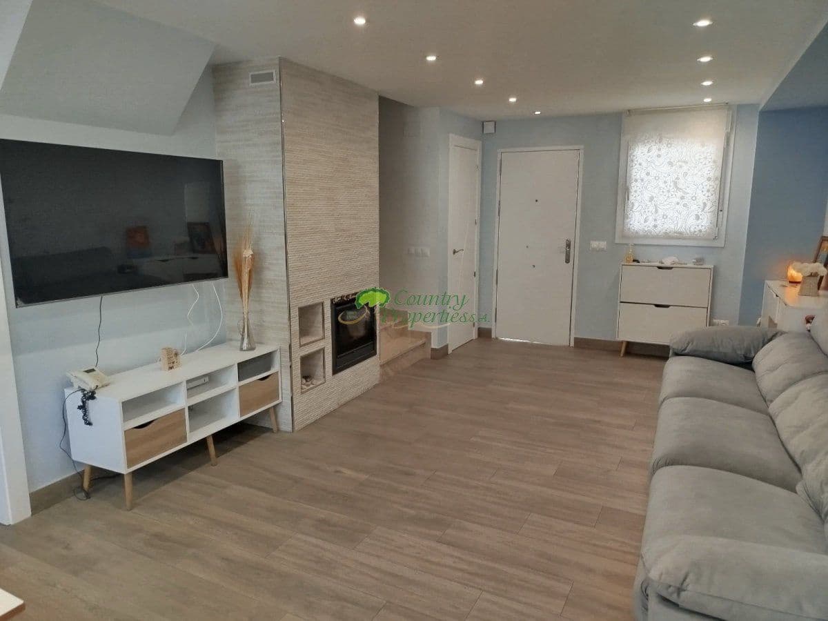 4 soveværelse Byhus til salg i Competa - € 445.000 (Ref: 8854573)