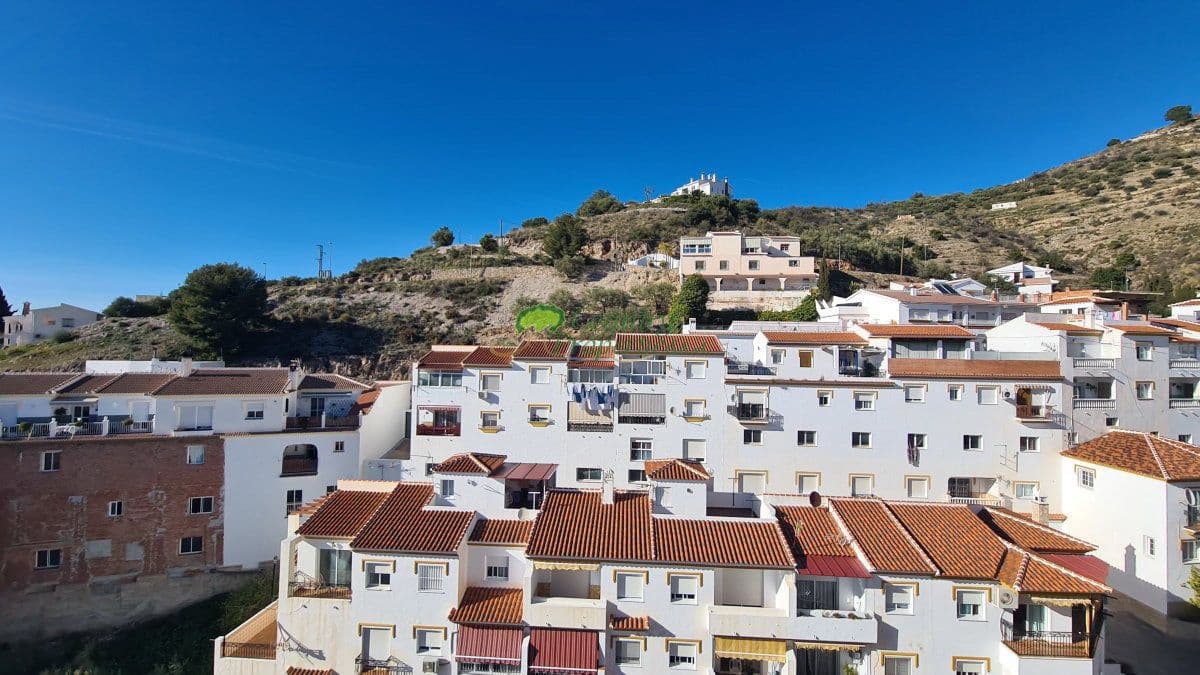 4 soveværelse Byhus til salg i Competa - € 445.000 (Ref: 8854573)