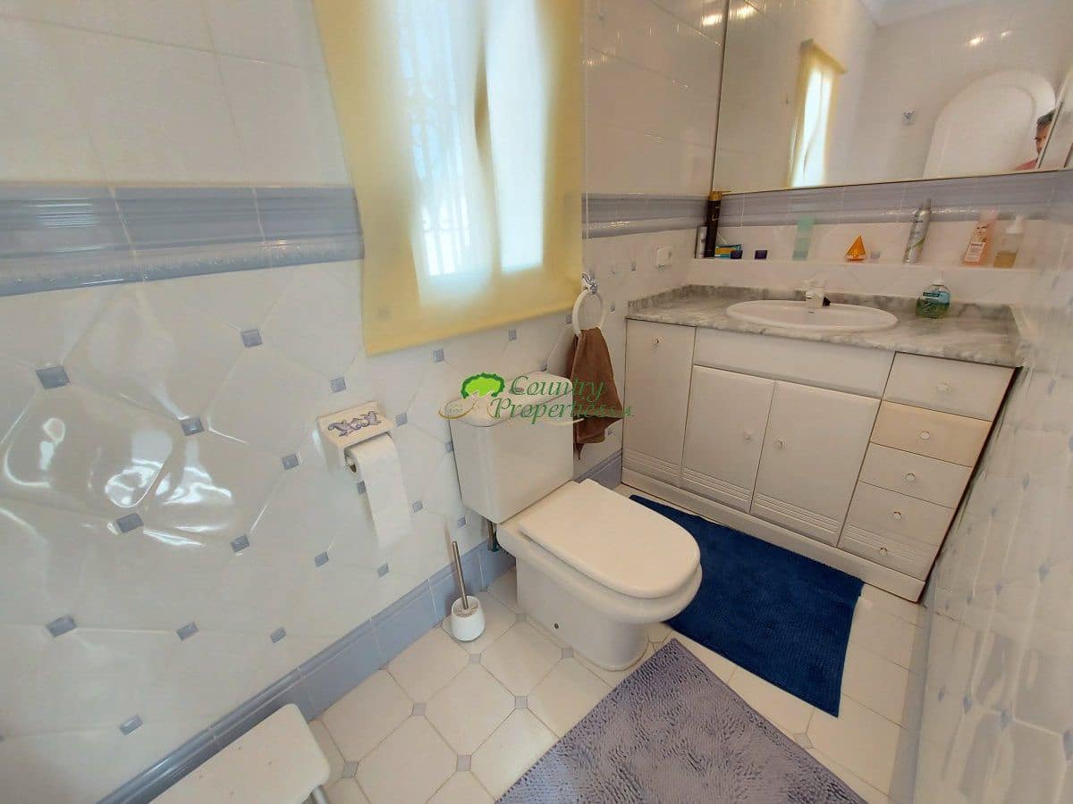 3 makuuhuone Maalaistalo myytävänä paikassa Torrox mukana 
autotalli - 529 000 € (Ref: 8906526)