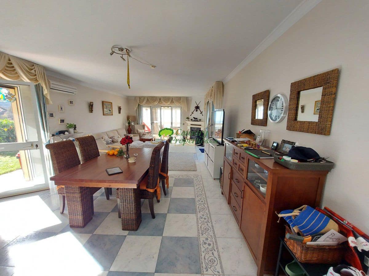 3 makuuhuone Maalaistalo myytävänä paikassa Torrox mukana 
autotalli - 529 000 € (Ref: 8906526)