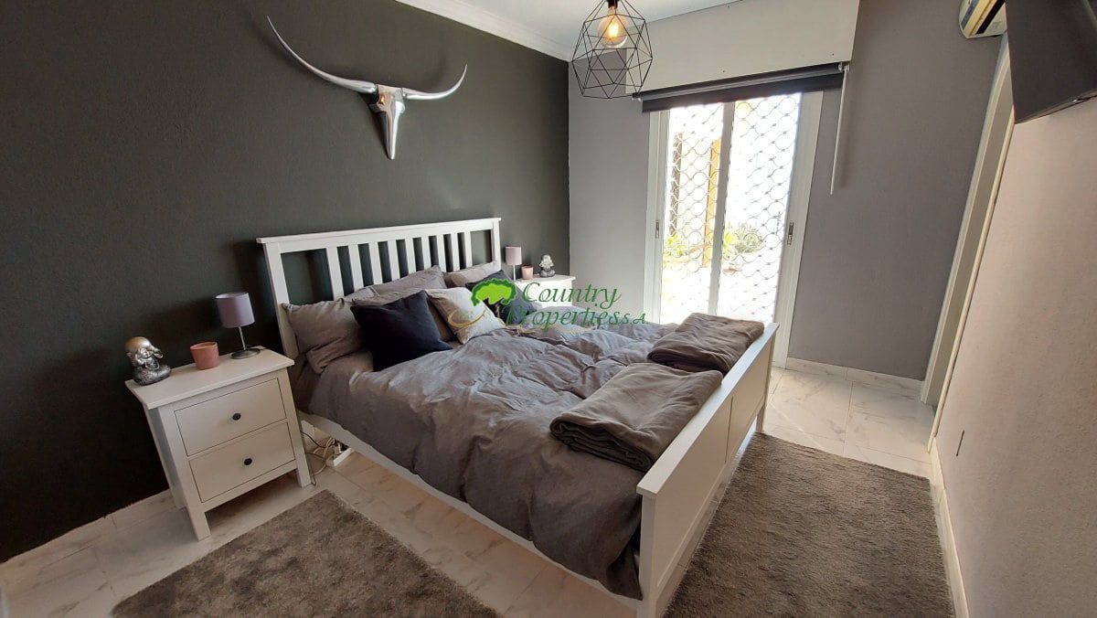 3 makuuhuone Maalaistalo myytävänä paikassa Torrox mukana 
autotalli - 529 000 € (Ref: 8906526)