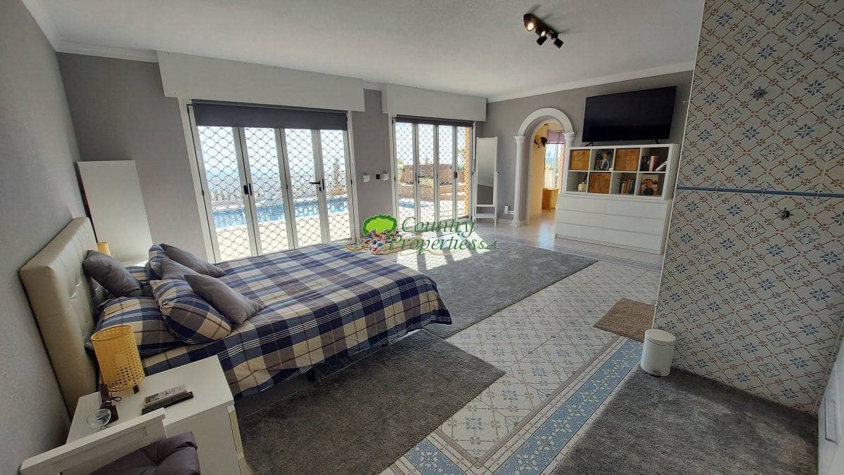 3 makuuhuone Maalaistalo myytävänä paikassa Torrox mukana 
autotalli - 529 000 € (Ref: 8906526)