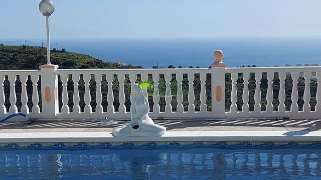 3 soverom Finca/Herregård til salgs i Torrox med garasje - € 529 000 (Ref: 8906526)