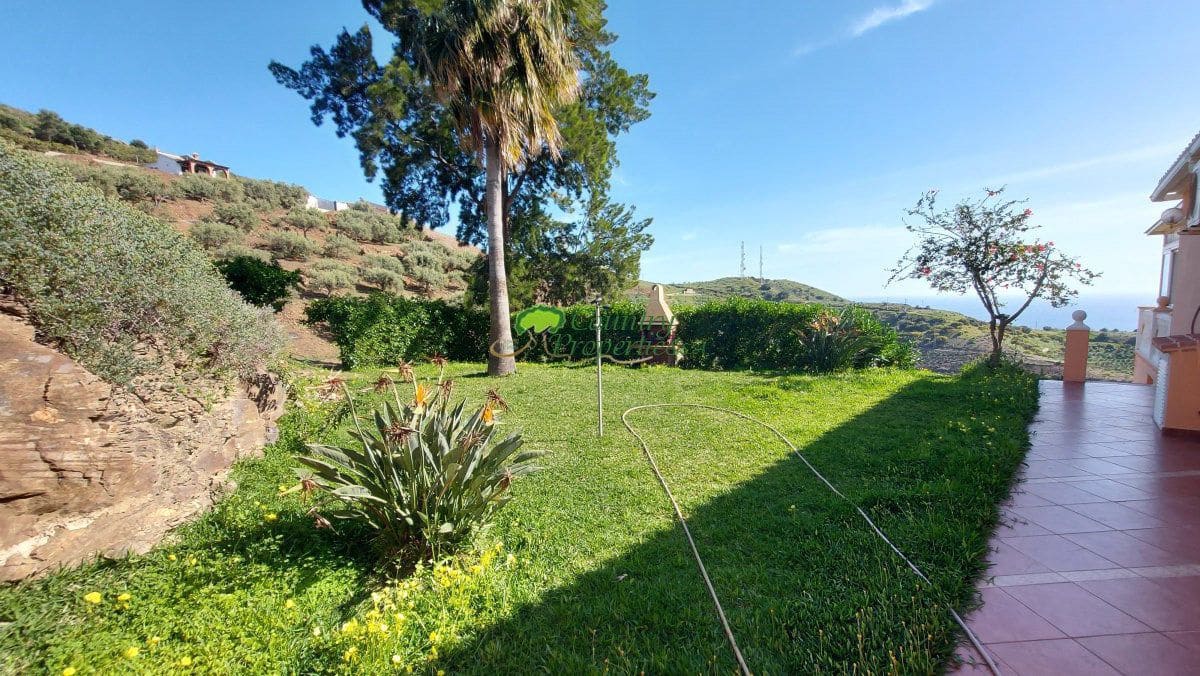 3 makuuhuone Maalaistalo myytävänä paikassa Torrox mukana 
autotalli - 529 000 € (Ref: 8906526)