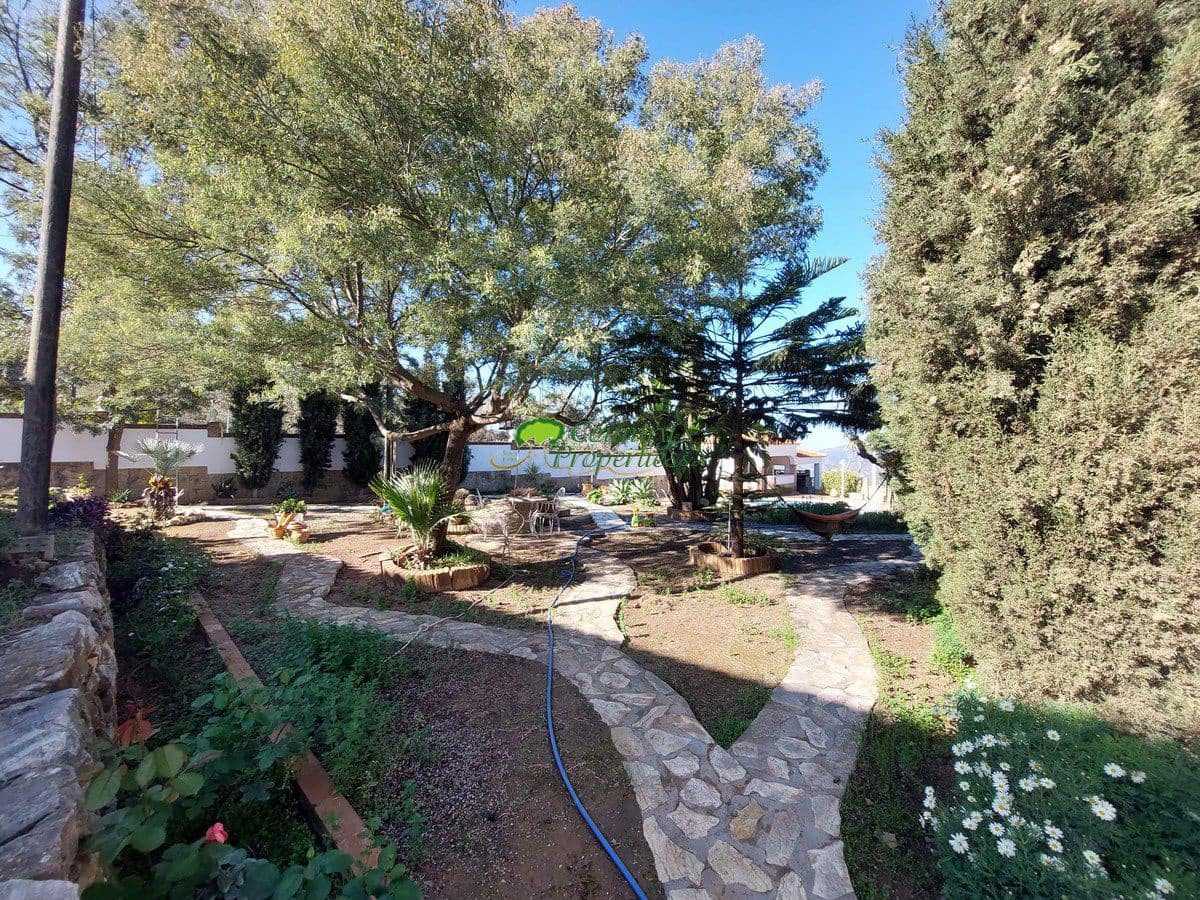 4 chambre Finca/Maison de Campagne à vendre à Competa avec garage - 599 000 € (Ref: 8960384)