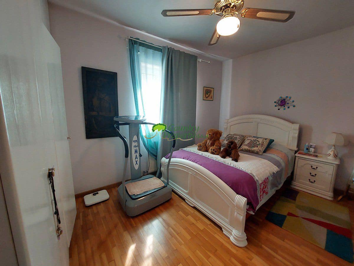 4 chambre Finca/Maison de Campagne à vendre à Competa avec garage - 599 000 € (Ref: 8960384)