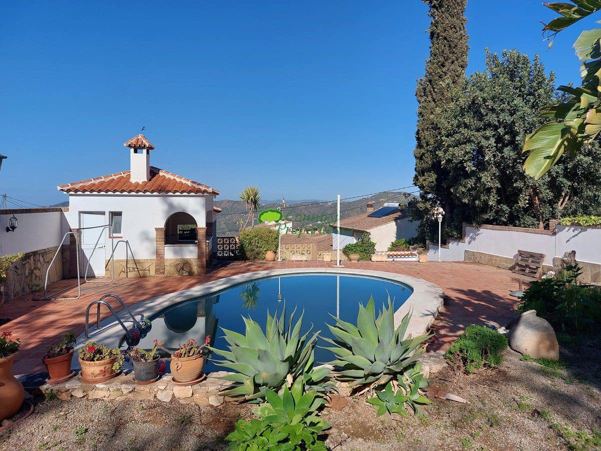 4 chambre Finca/Maison de Campagne à vendre à Competa avec garage - 599 000 € (Ref: 8960384)