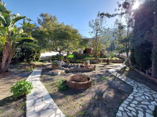 Finca/Casa Rural de 4 habitaciones en Cómpeta en venta con garaje - 599.000 € (Ref: 8960384)