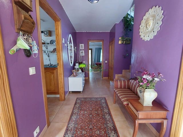 Finca/Casa Rural de 4 habitaciones en Cómpeta en venta con garaje - 599.000 € (Ref: 8960384)