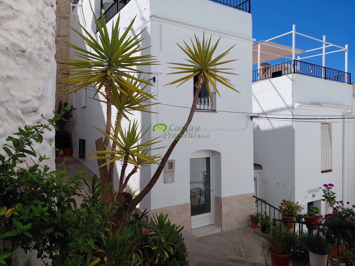 2 sovrum Hus till salu i Competa - 186 000 € (Ref: 9001374)