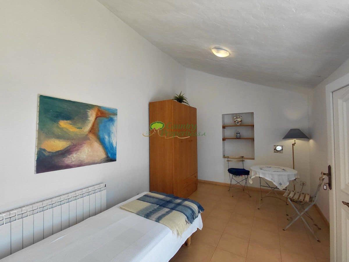 5 slaapkamer Finca/Landhuis te koop in Competa met garage - € 395.000 (Ref: 9059848)