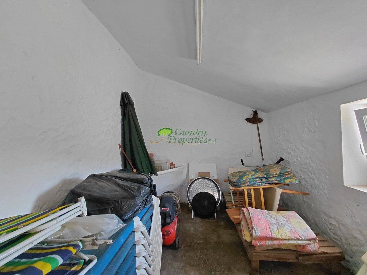 5 slaapkamer Finca/Landhuis te koop in Competa met garage - € 395.000 (Ref: 9059848)