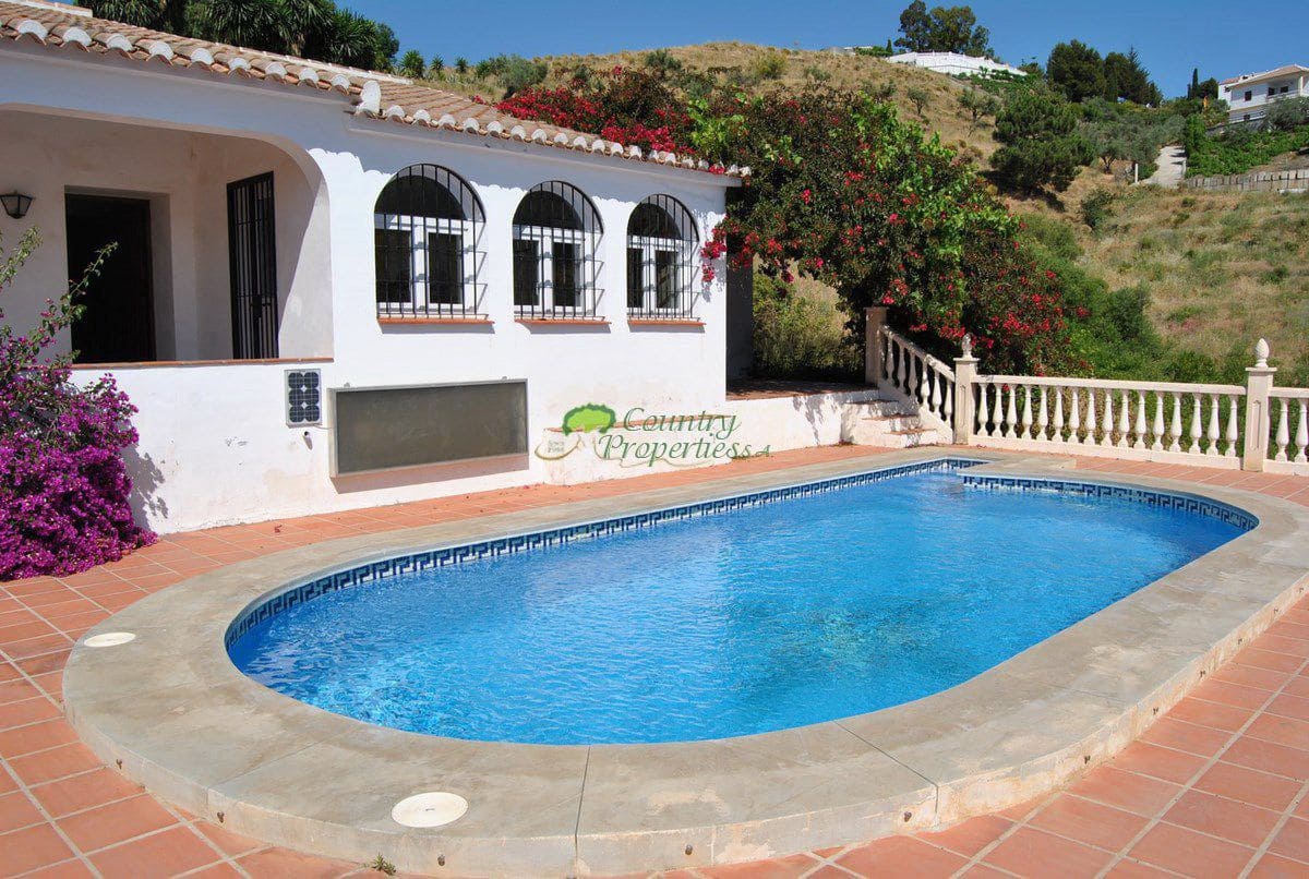 5 slaapkamer Finca/Landhuis te koop in Competa met garage - € 395.000 (Ref: 9059848)