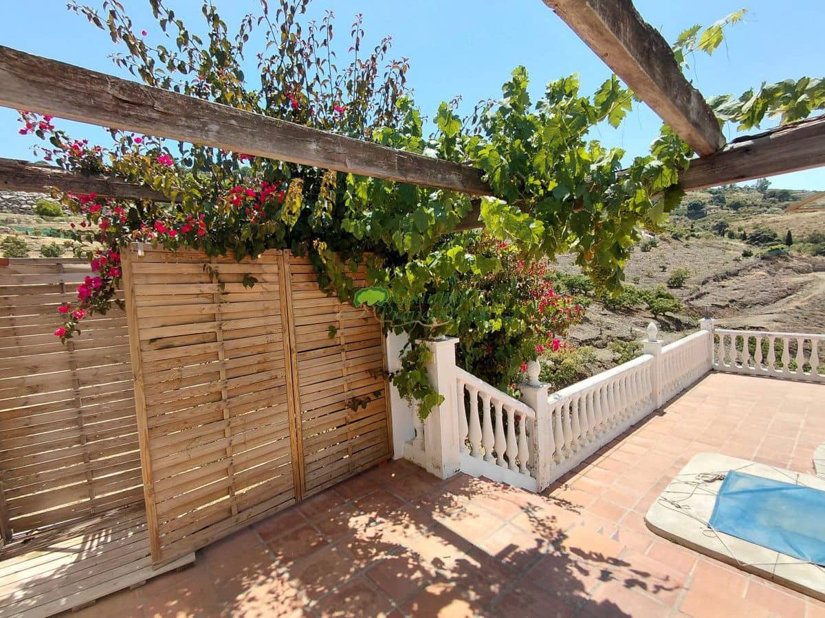 5 slaapkamer Finca/Landhuis te koop in Competa met garage - € 395.000 (Ref: 9059848)