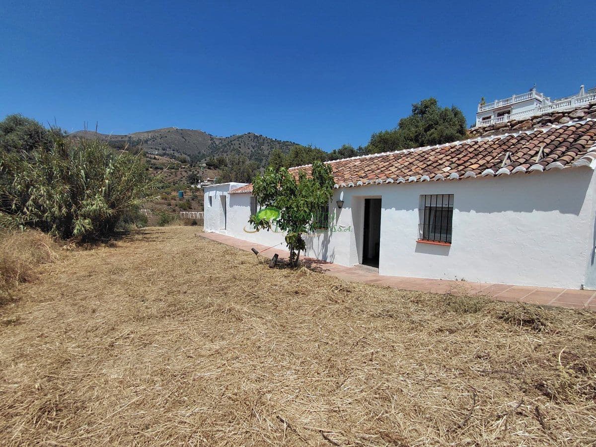 5 slaapkamer Finca/Landhuis te koop in Competa met garage - € 395.000 (Ref: 9059848)