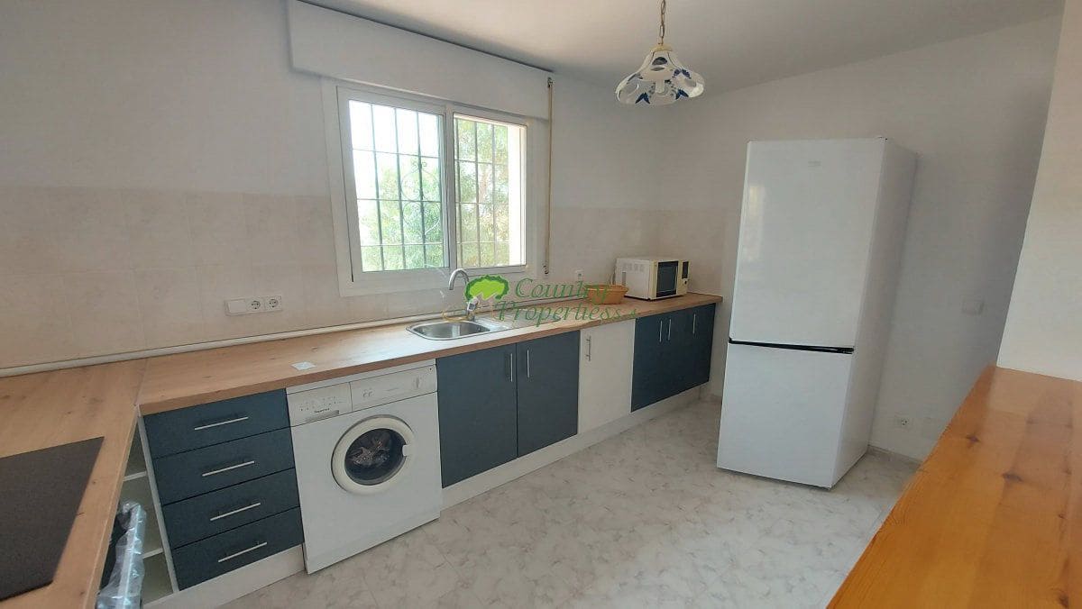 1 sovrum Finca/Hus på landet att hyra i Torrox med pool garage - 900 € (Ref: 9125610)