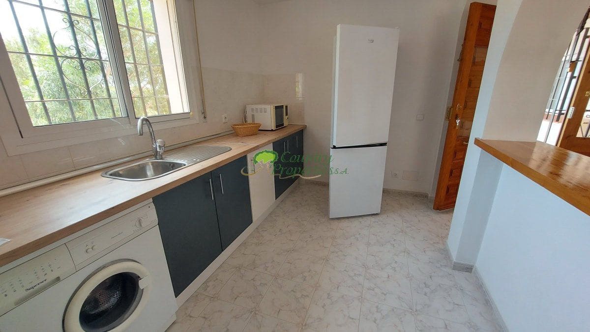 1 sovrum Finca/Hus på landet att hyra i Torrox med pool garage - 900 € (Ref: 9125610)