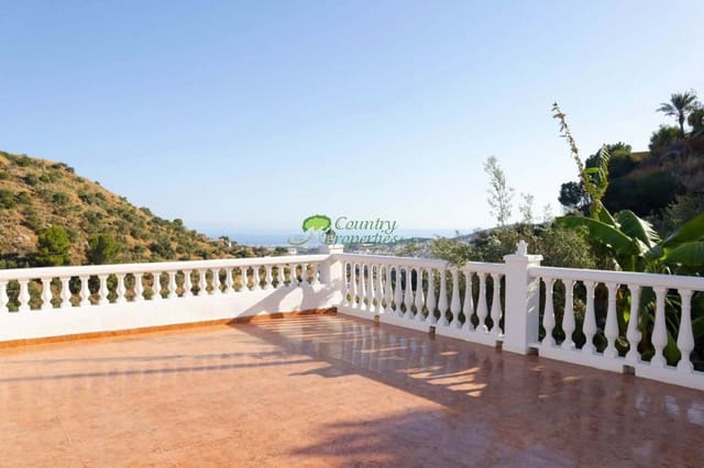 4 camera da letto Finca/Casa di Campagna in vendita in Torrox con garage - 399.000 € (Rif: 9152690)