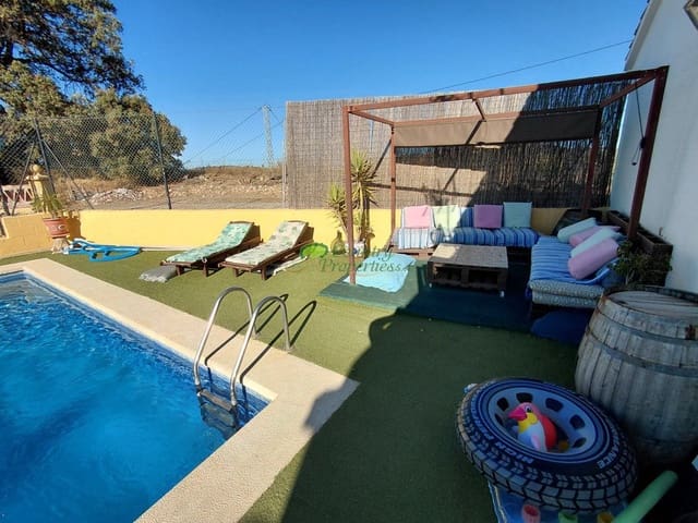 3 slaapkamer Finca/Landhuis te huur in Frigiliana - € 1.300 (Ref: 9215482)