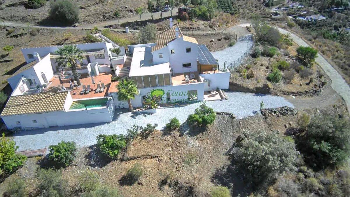 7 soveværelse Finca/Landehus til salg i Competa - € 1.285.000 (Ref: 9255485)