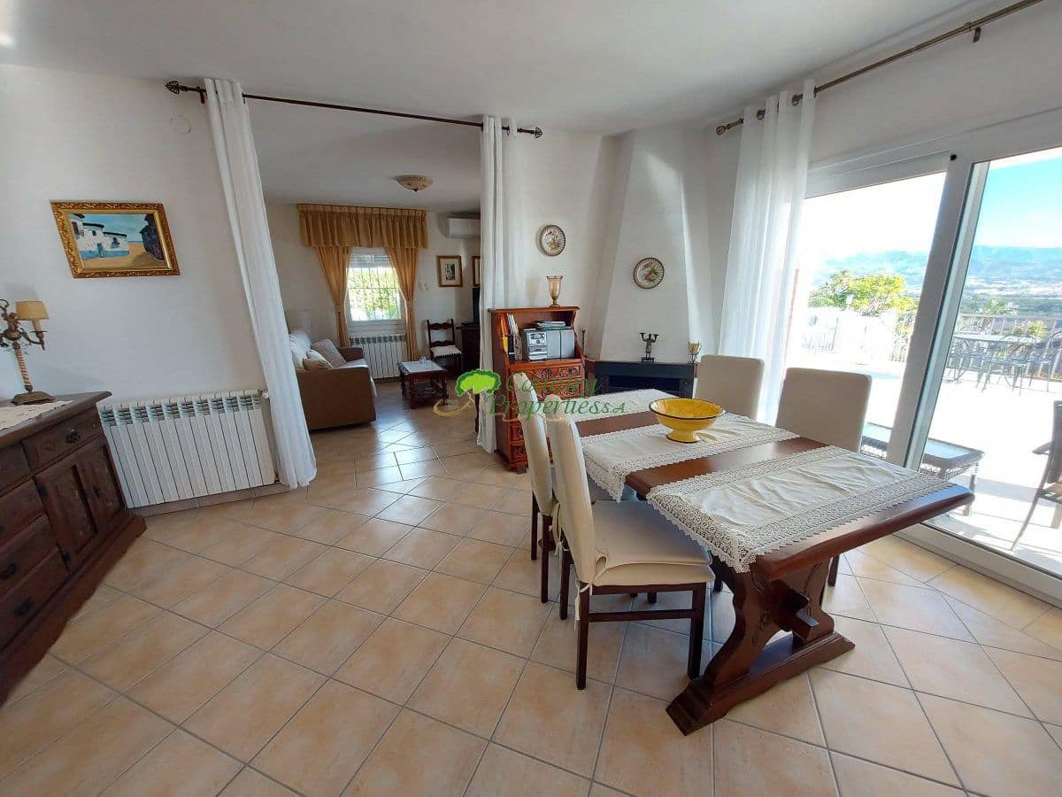 2 soveværelse Villa til leje i Torre del Mar med garage - € 900 (Ref: 9257681)