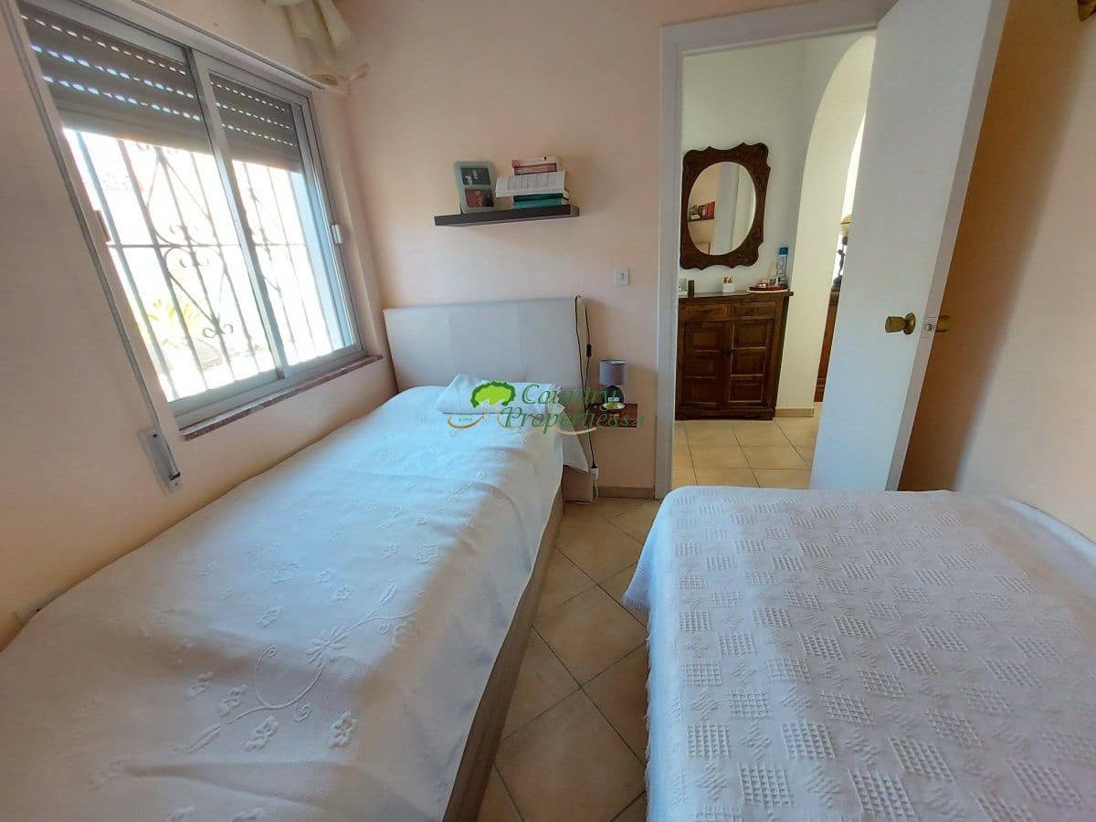 2 soveværelse Villa til leje i Torre del Mar med garage - € 900 (Ref: 9257681)