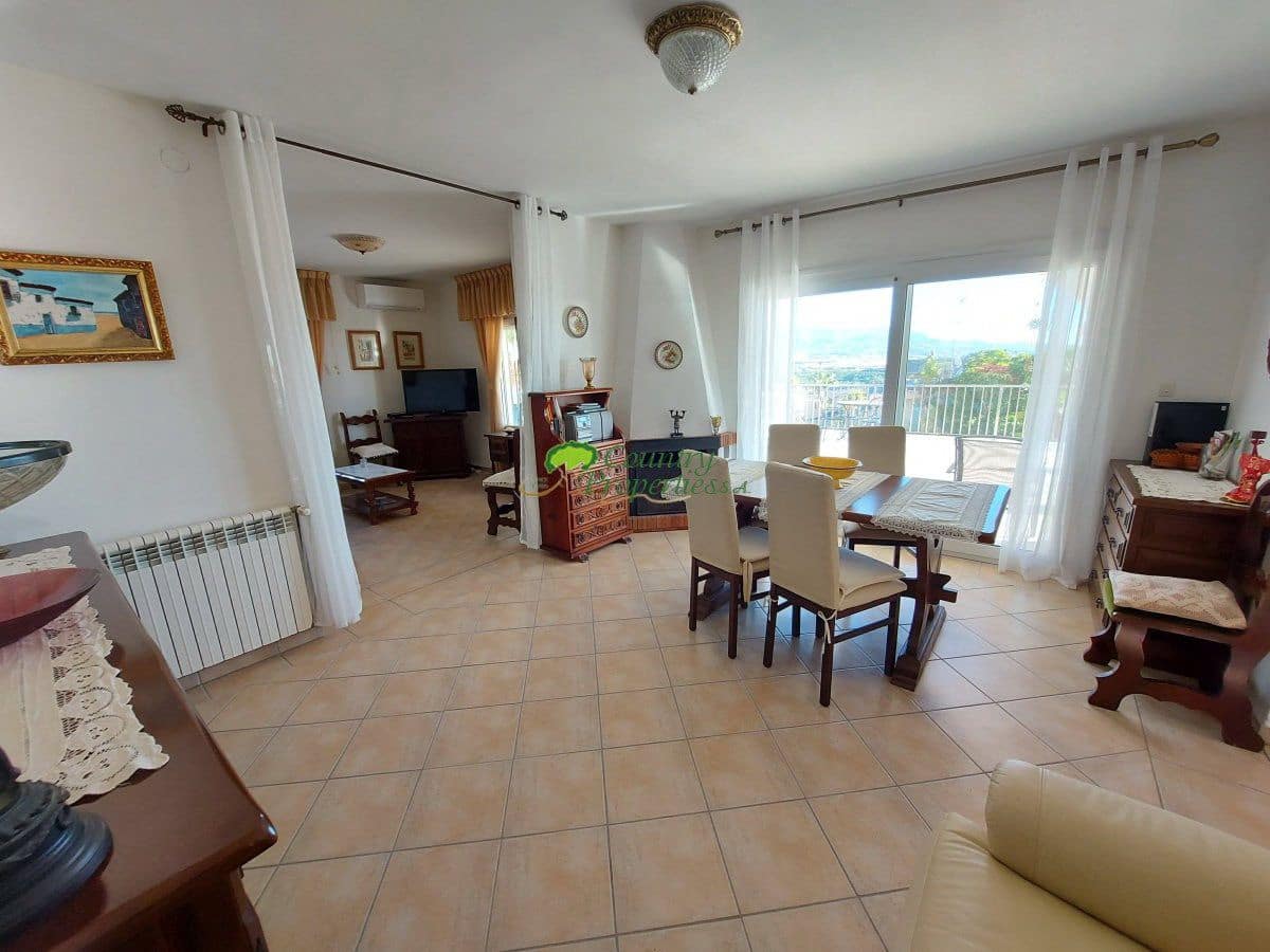 2 soveværelse Villa til leje i Torre del Mar med garage - € 900 (Ref: 9257681)