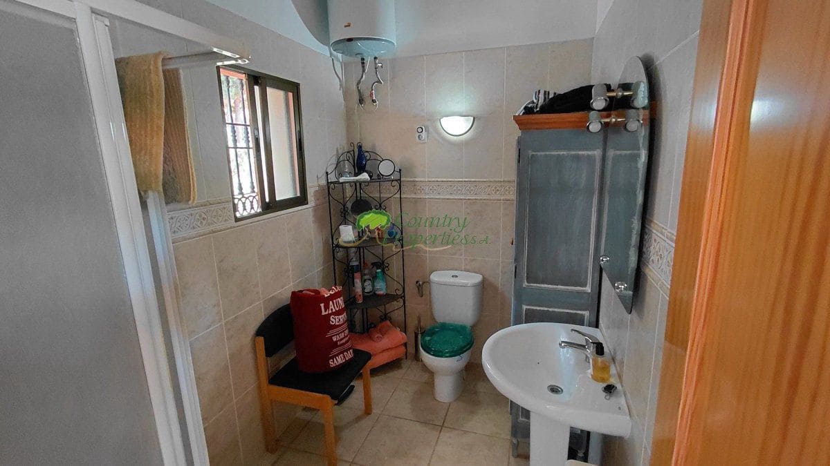 4 soverom Finca/Herregård til salgs i Canillas de Albaida med garasje - € 359 000 (Ref: 9285671)