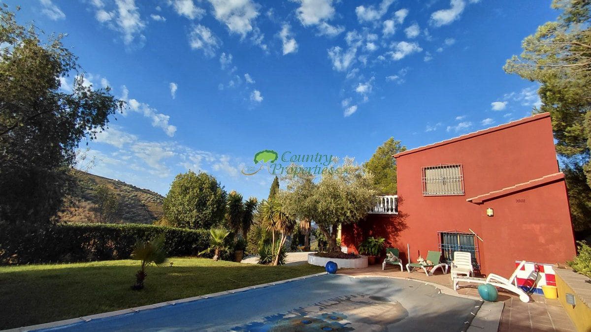 4 soverom Finca/Herregård til salgs i Canillas de Albaida med garasje - € 359 000 (Ref: 9285671)