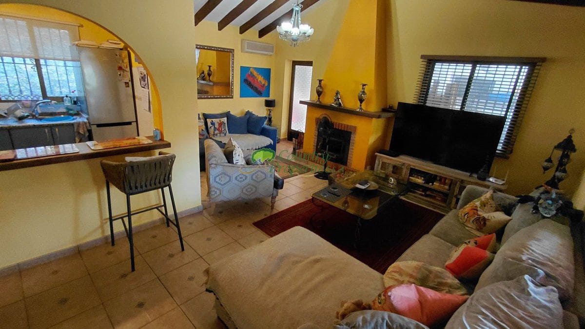 4 soverom Finca/Herregård til salgs i Canillas de Albaida med garasje - € 359 000 (Ref: 9285671)