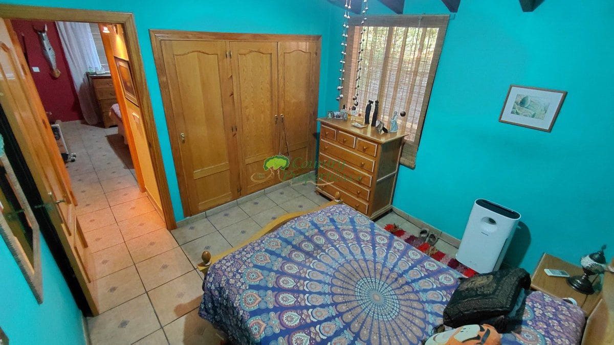 4 soverom Finca/Herregård til salgs i Canillas de Albaida med garasje - € 359 000 (Ref: 9285671)