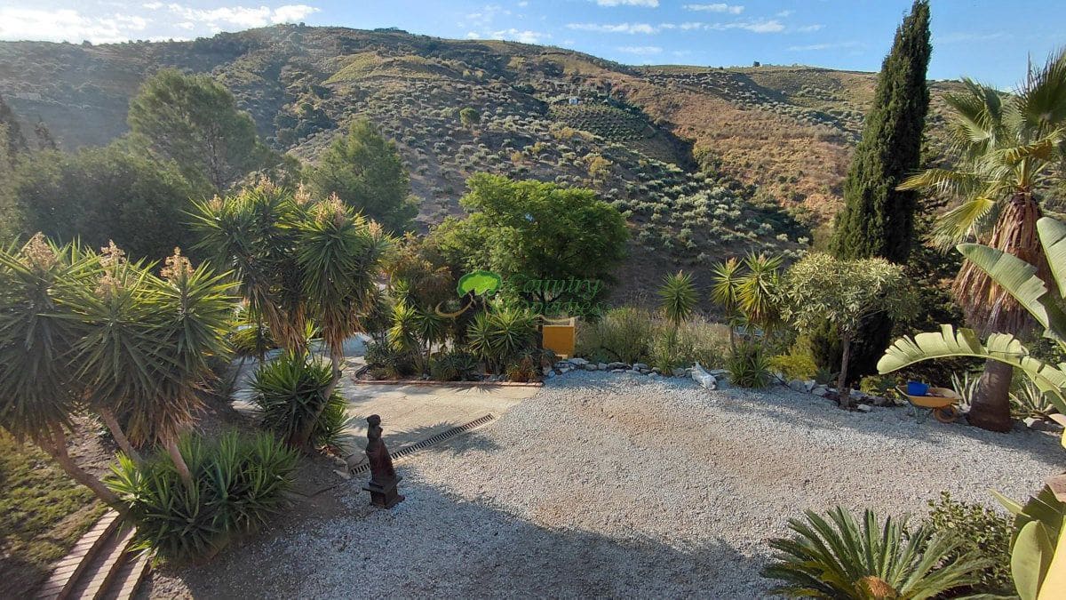 4 soverom Finca/Herregård til salgs i Canillas de Albaida med garasje - € 359 000 (Ref: 9285671)