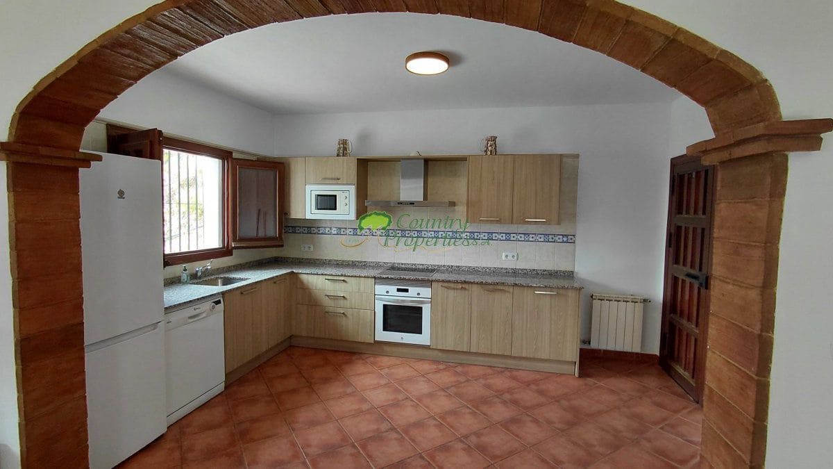 3 Zimmer Finca/Landgut zu verkaufen in Archez - 350.000 € (Ref: 9326861)